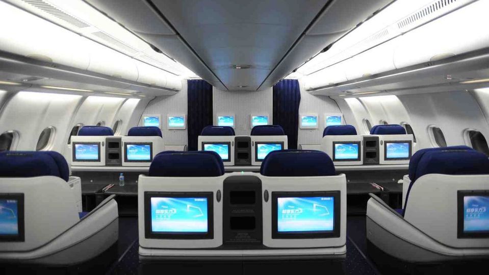 China Eastern's A330 has six-across seating in business class.